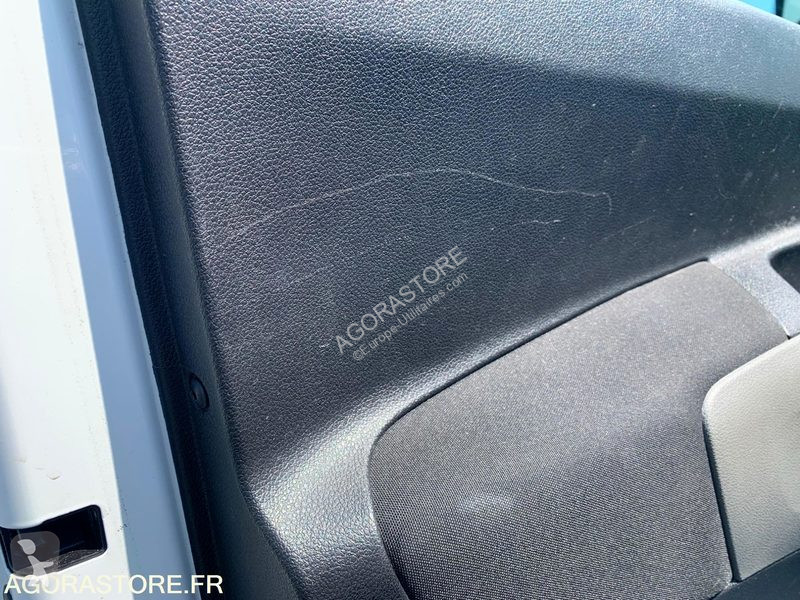 Véhicule utilitaire Peugeot RIFTER