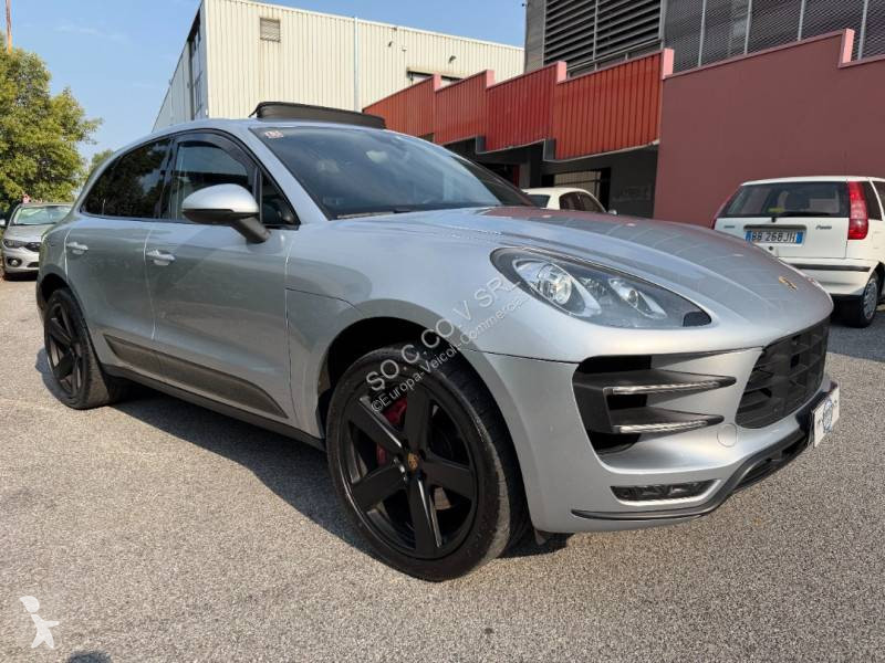 Véhicule utilitaire Porsche