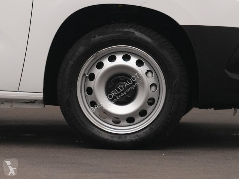 Véhicule utilitaire Opel 131PK