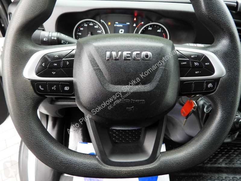 عربة نفعية Iveco 35C16 DAILY