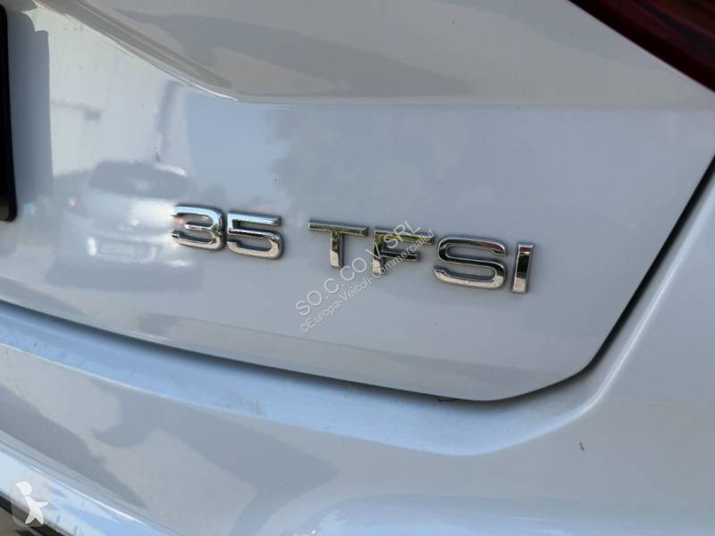 Véhicule utilitaire Audi