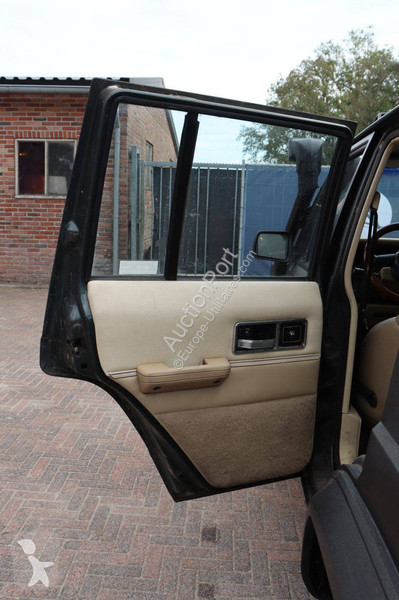 Véhicule utilitaire Jeep Limited
