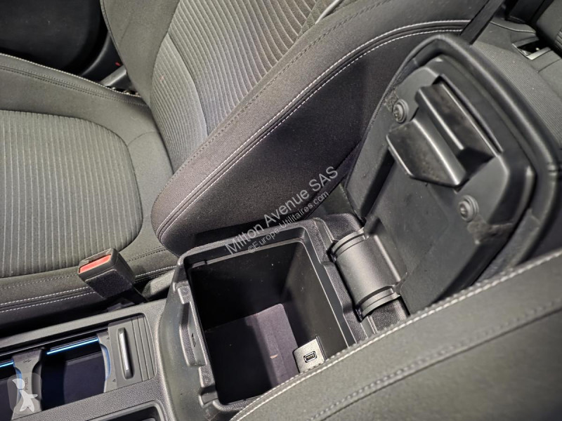 Véhicule utilitaire Ford FOCUS 1.0 EcoBoost...