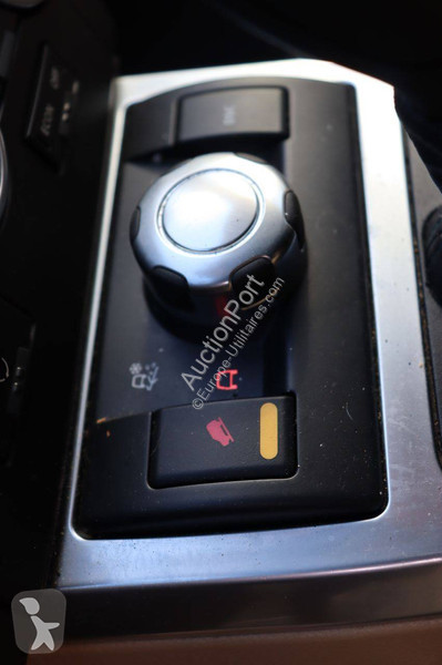 Véhicule utilitaire Land Rover HSE i6
