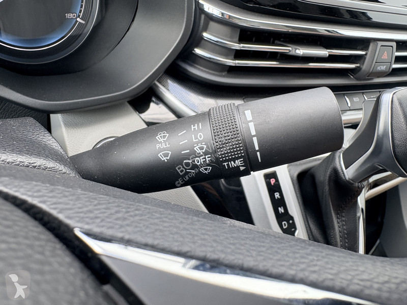 Véhicule utilitaire Maxus e 9 89kWh 204PK e 9