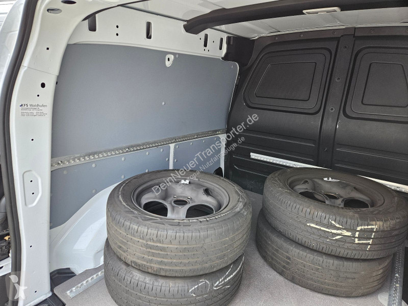 Véhicule utilitaire Mercedes 110 CDI...