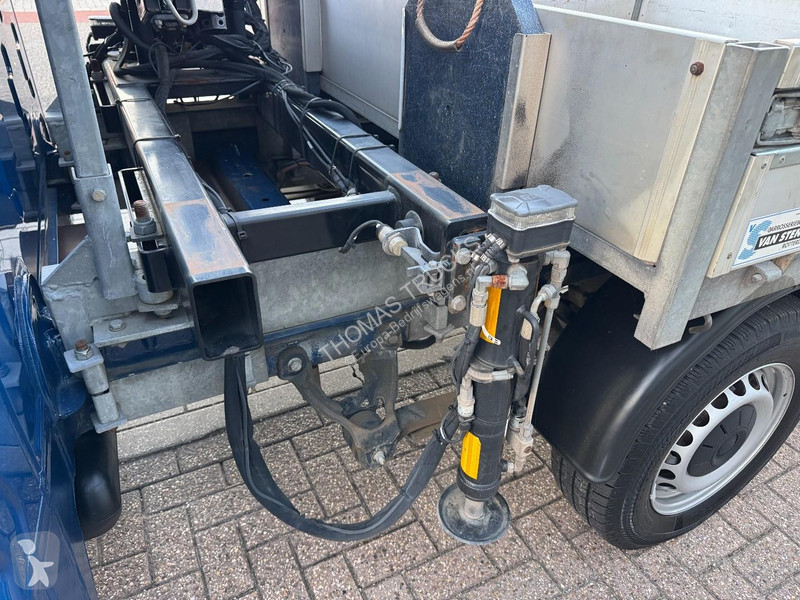 Užitkové vozidlo Volkswagen Doka, Crane HIAB T...