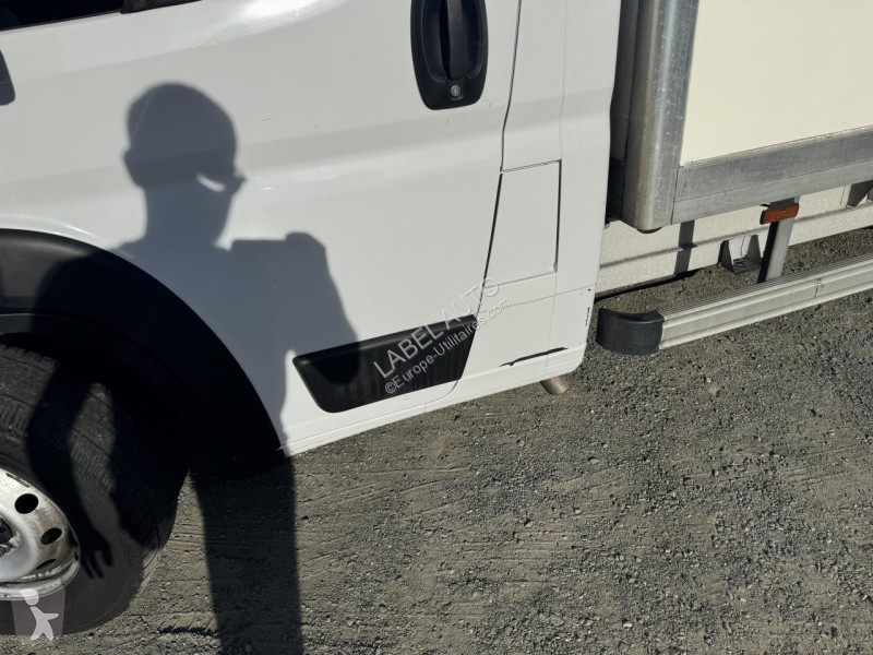 Fiat DUCATO CAISSE 20M3 + HAYON 3T5 MAXI 2.2...