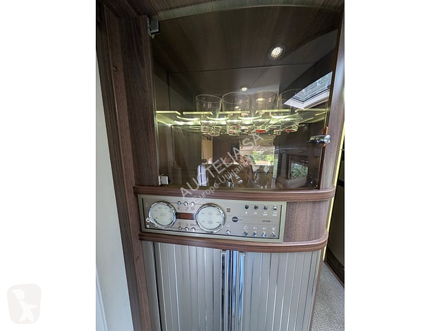 Bürstner Elegance I 900 van