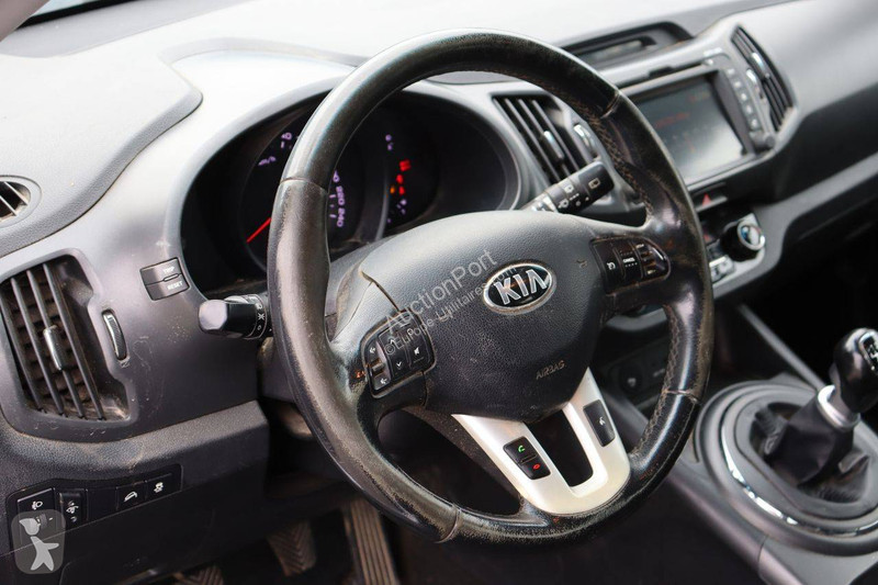 KIA  van