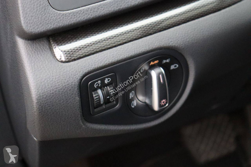 Seat  van