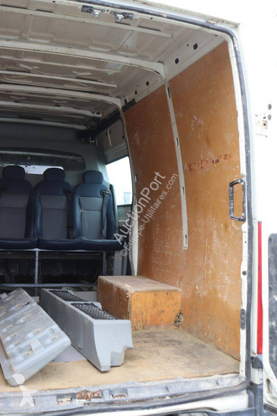 Bedrijfswagen Iveco 35C13
