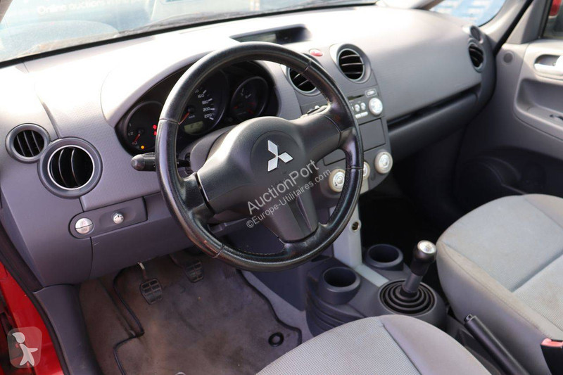 Furgoneta Mitsubishi