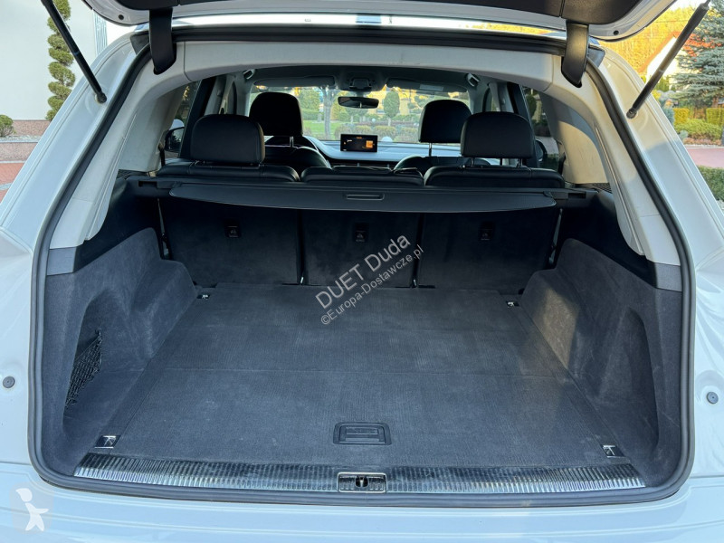 Véhicule utilitaire Audi Q7