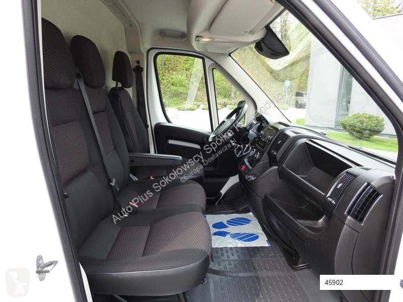 Autoutilitară Peugeot BOXER FURGON CHŁODNIA...