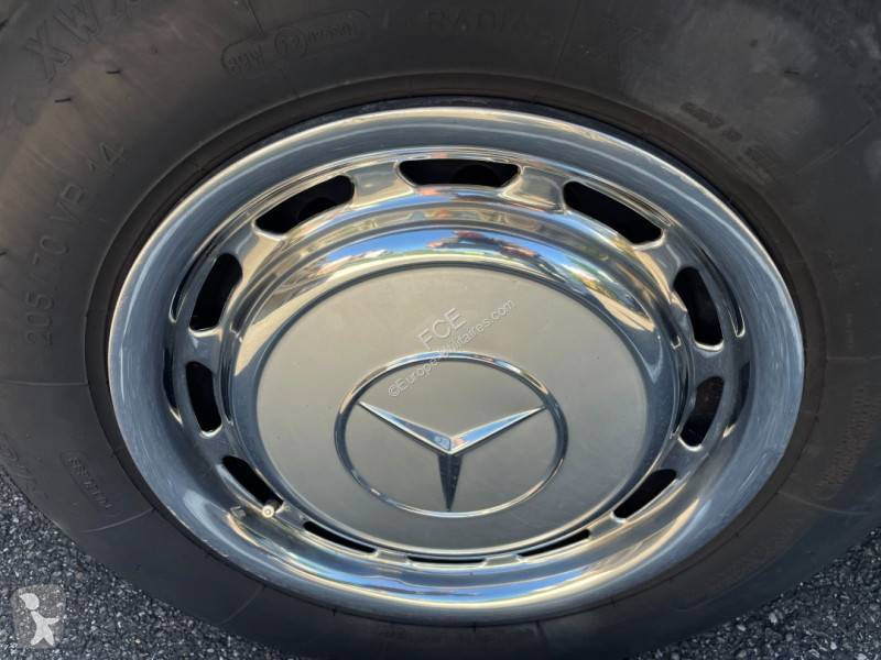 Véhicule utilitaire Mercedes