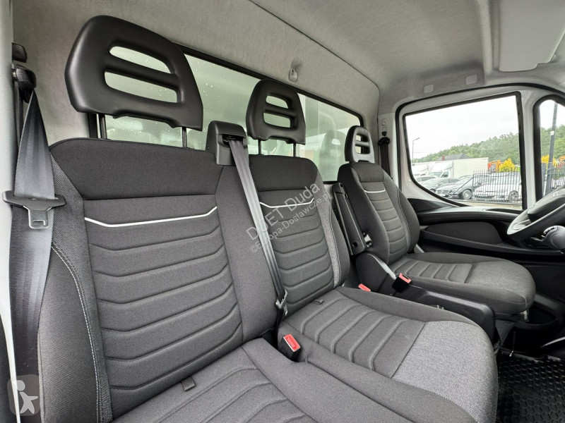 Veicolo commerciale Iveco 35S16 V
