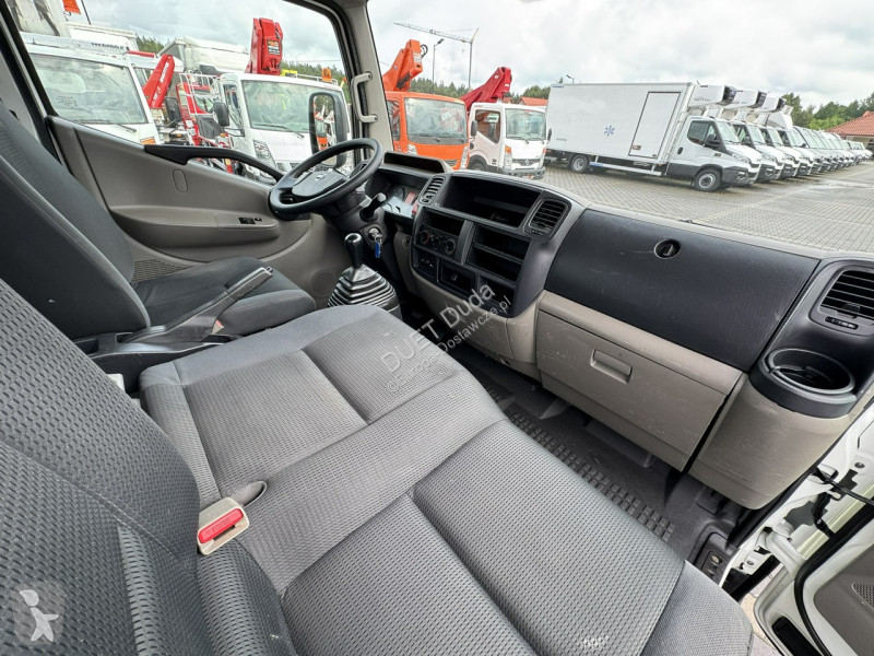 Furgoneta Nissan