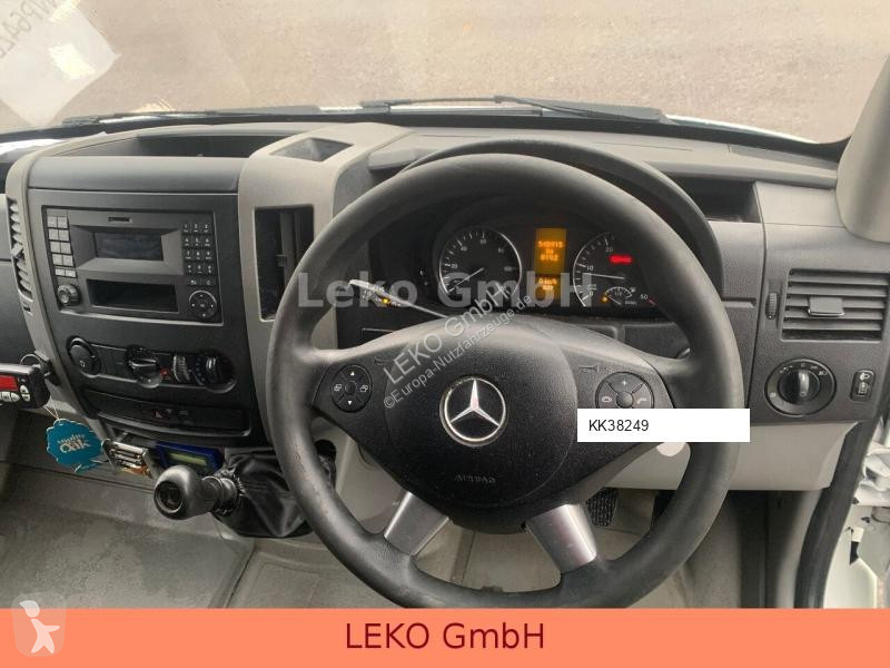 Autoutilitară Mercedes 313, Rechtslenker