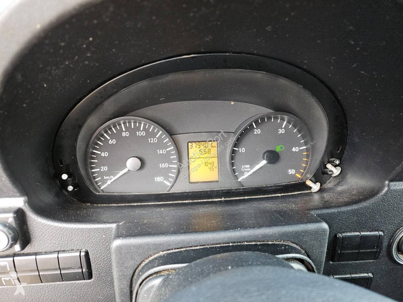Véhicule utilitaire Mercedes (II - update) 311 CDI
