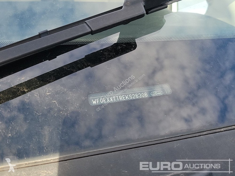 Autoutilitară Ford