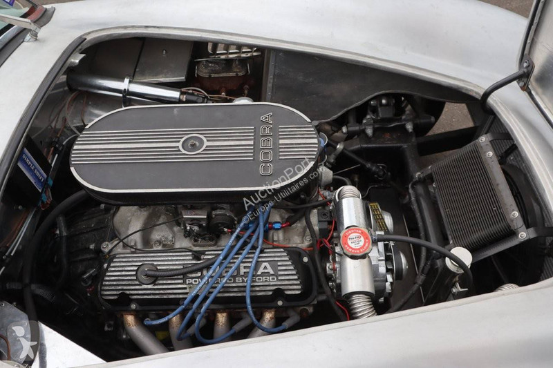 Furgoneta   Cobra replica