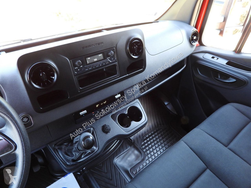 عربة نفعية Mercedes 23ASTER