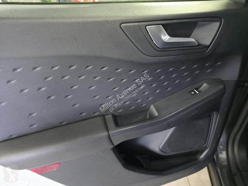 Samochód dostawczy Ford KUGA 1.5 EcoBlue - 120...