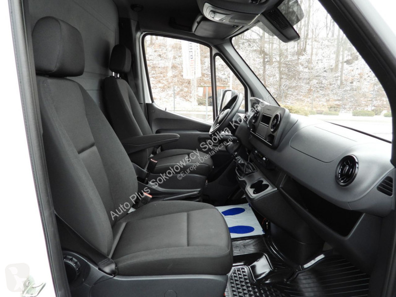 عربة نفعية Mercedes 23RANSIT
