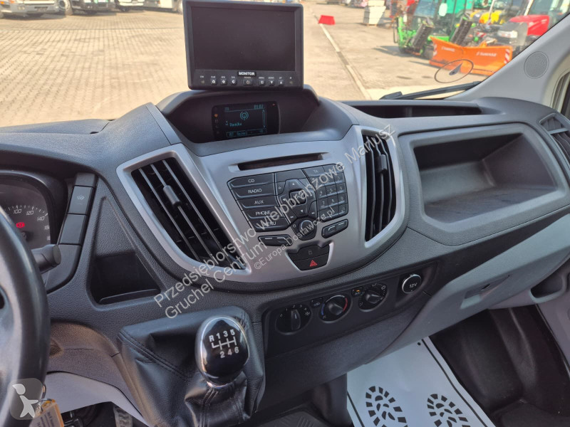 Лекотоварен автомобил Ford Transit 2.2 / L3H2 /...