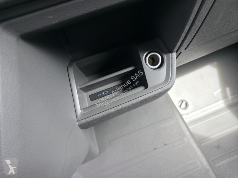عربة نفعية Volkswagen CRAFTER 30 L3H3 2.0 TDI -...