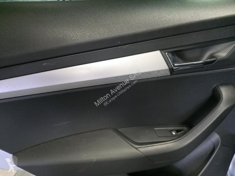 عربة نفعية Skoda KAROQ 2.0 TDI SCR - 116 - BV...