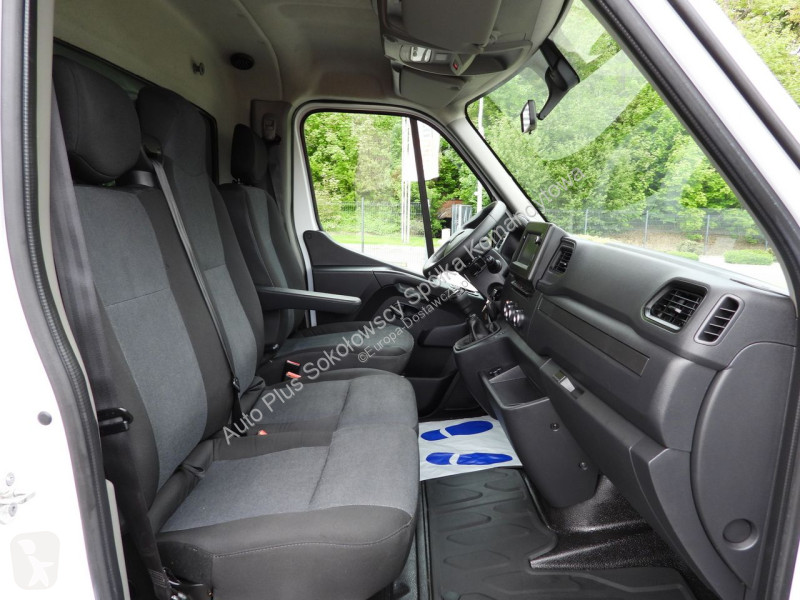Коммерческий автомобиль Renault  MASTER