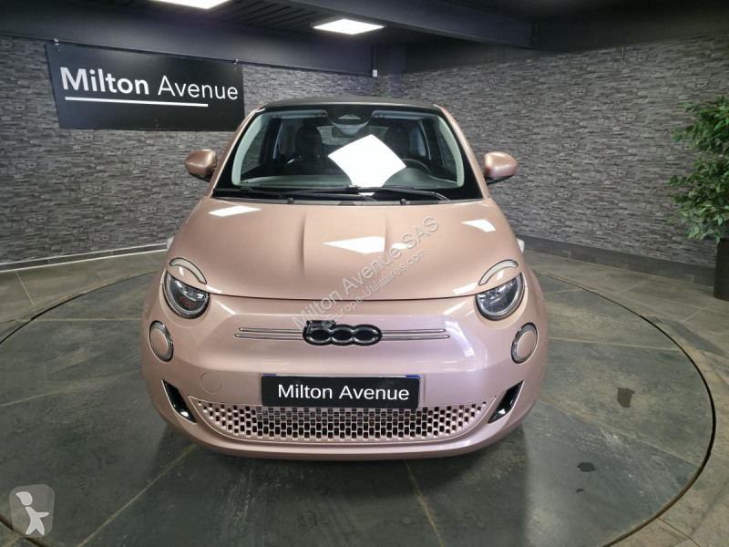 عربة نفعية Fiat 500 Fiat Cabriolet Electrique...