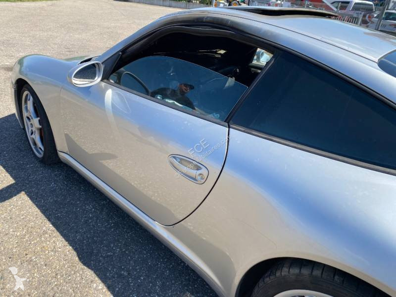 Véhicule utilitaire Porsche