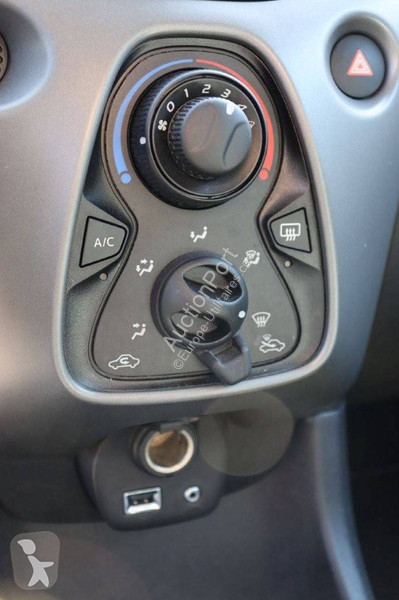 Autoutilitară Toyota