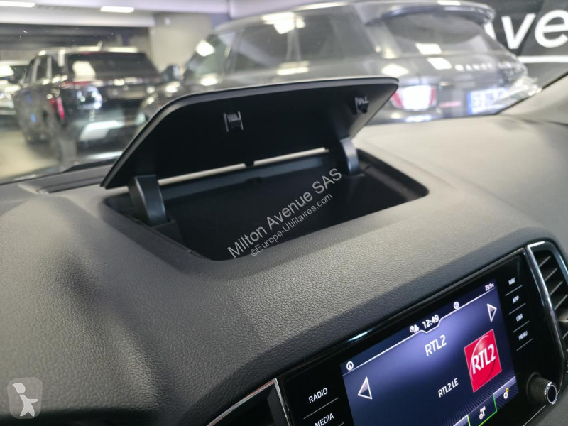 عربة نفعية Skoda KAROQ 2.0 TDI SCR - 116 - BV...