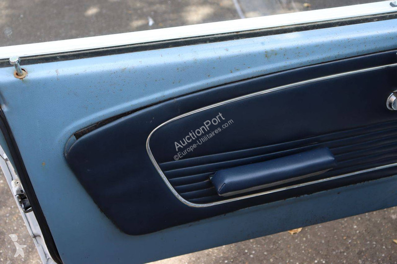 Furgoneta Ford V8