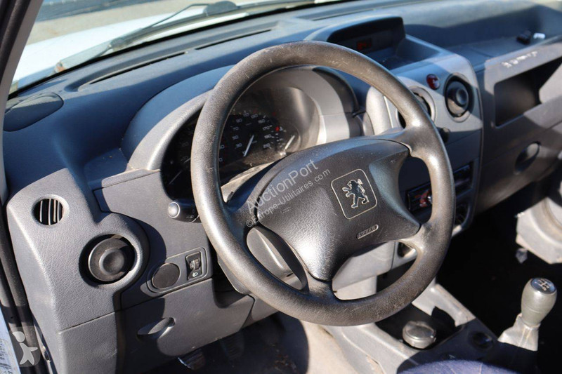 Véhicule utilitaire Peugeot