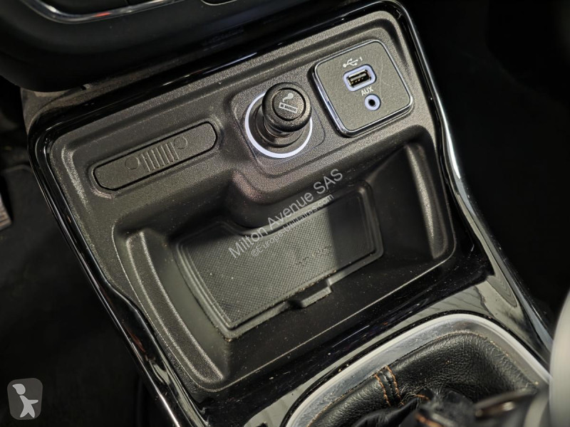Véhicule utilitaire Jeep 1.3 GSE T4 130 4x2...