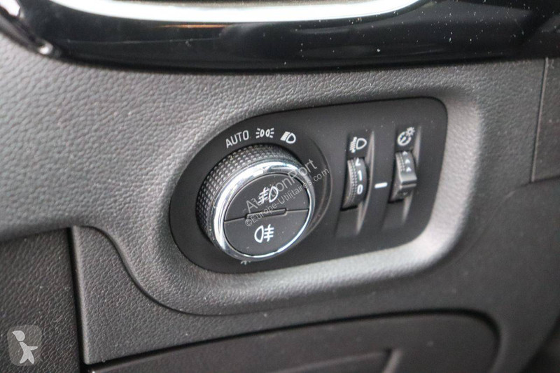 Véhicule utilitaire Opel