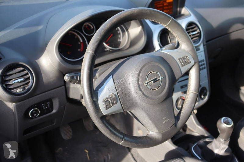 Véhicule utilitaire Opel