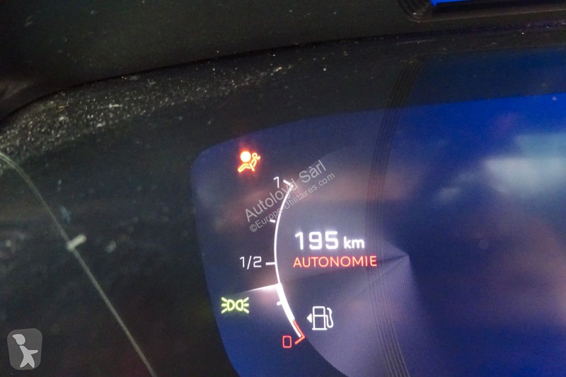 Véhicule utilitaire Peugeot 1,2 PURETECH 130 BVA