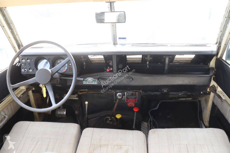 Véhicule utilitaire Land Rover
