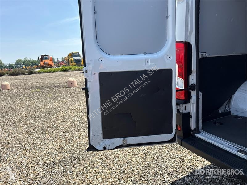 Véhicule utilitaire Opel 2.2 103 KW KA L4H2