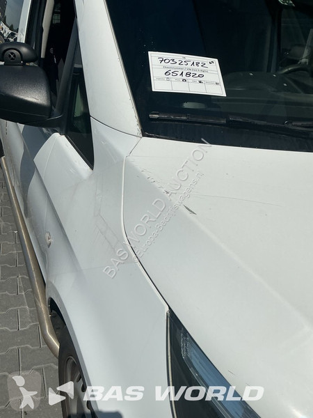 عربة نفعية Mercedes 116
