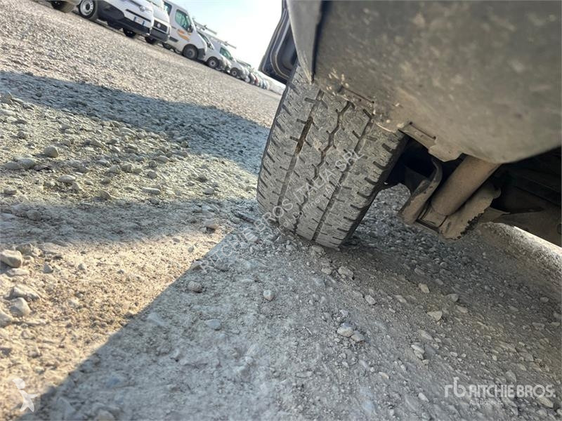 Veículo utilitário Renault 9 Passenger Van