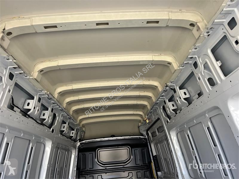 Veículo utilitário Volkswagen Cargo Van