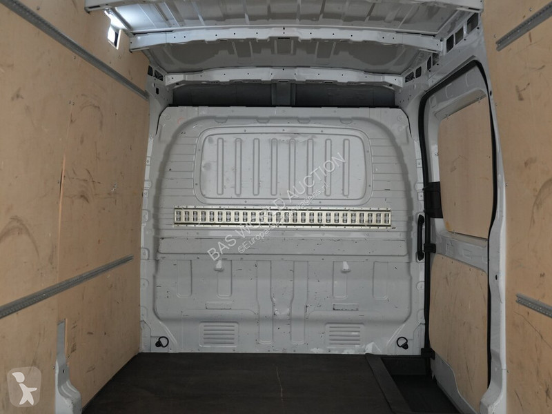 Véhicule utilitaire Maxus 9 9