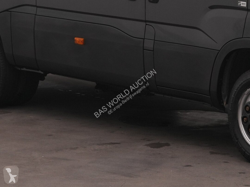 عربة نفعية Iveco 50C18